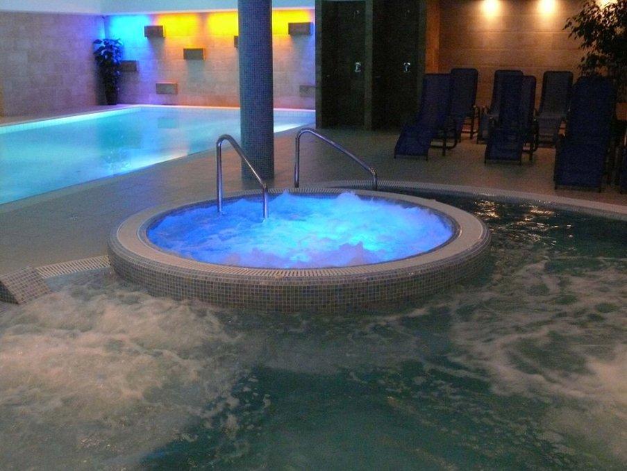 Garden Hotel Wellness Es Konferencia Ζολνοκ Εξωτερικό φωτογραφία