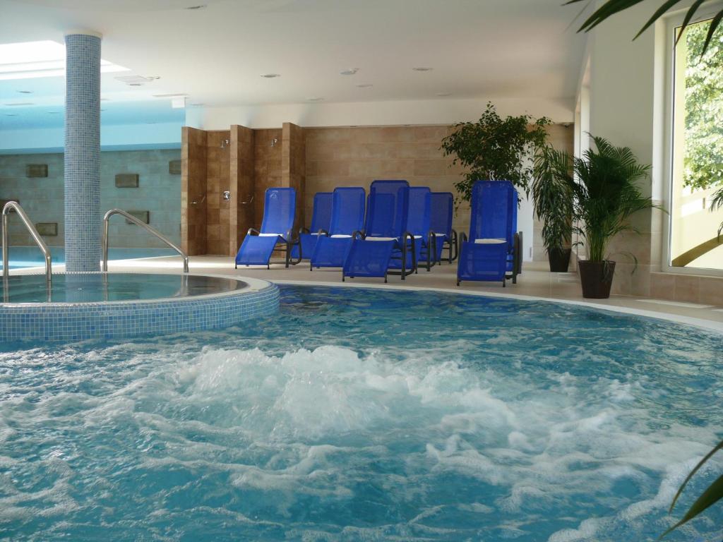 Garden Hotel Wellness Es Konferencia Ζολνοκ Δωμάτιο φωτογραφία