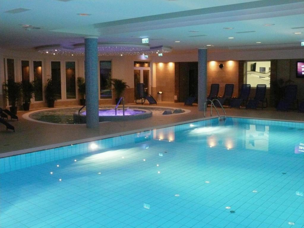 Garden Hotel Wellness Es Konferencia Ζολνοκ Δωμάτιο φωτογραφία
